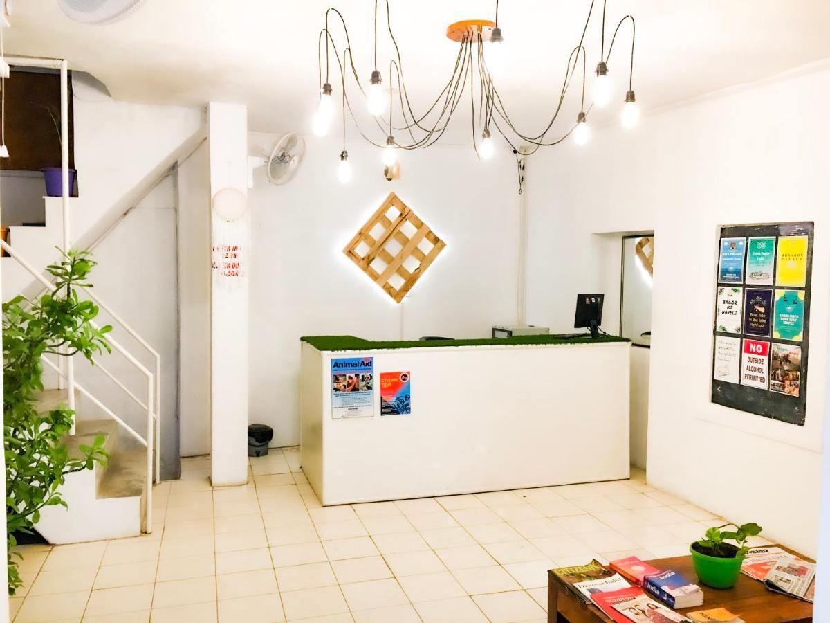 The Hostel Crawl อุเดเปอร์ ภายนอก รูปภาพ